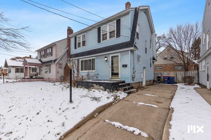 More Photos Of , Grand Rapids Multifamily For Sale