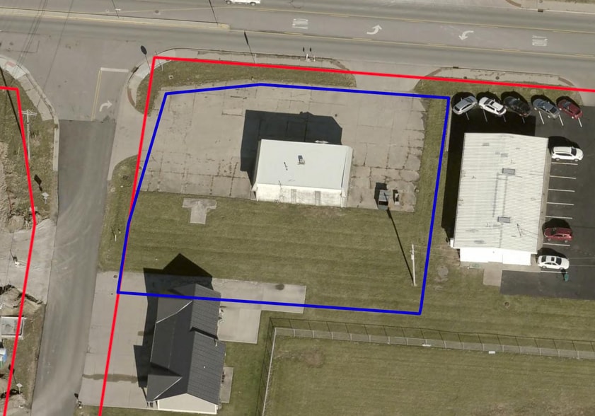 More Photos Of 1325 W South St, Lebanon Storefront For Lease