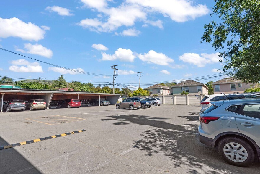 More Photos Of 256 La Pala Dr, San Jose Apartments For Sale