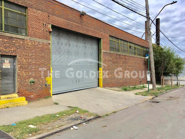 More Photos Of 1281 Viele Ave, Bronx Warehouse For Lease