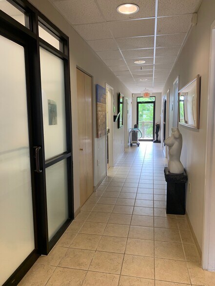More Photos Of 7932 W Sand Lake Rd, Orlando Office For Sale
