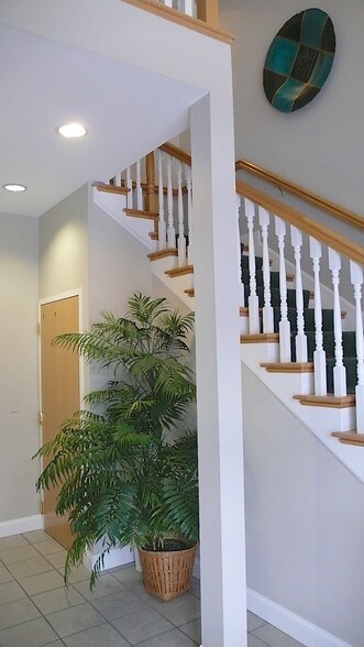 More Photos Of 7160 Chagrin Rd, Chagrin Falls Medical For Lease