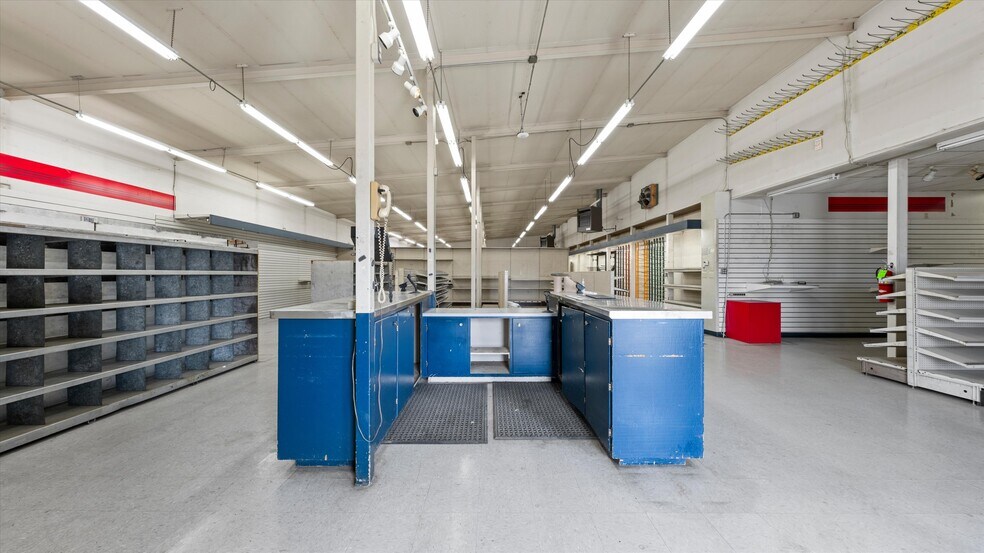 More Photos Of 1722 Morgan Rd, Sunnyside Warehouse For Sale