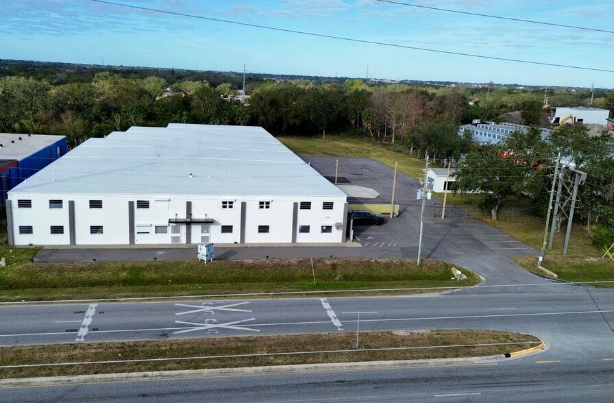 More Photos Of 12388 Starkey Rd, Largo Warehouse For Lease