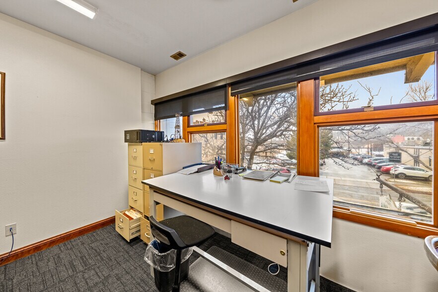 More Photos Of 960 E 2nd Ave, Durango Office For Sale