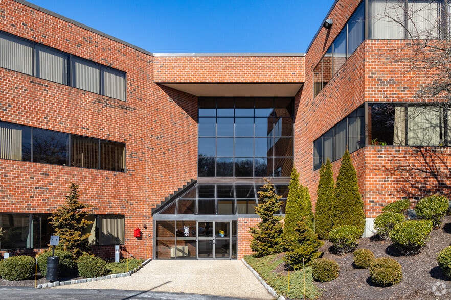 More Photos Of 67 Forest St, Marlborough Coworking Space