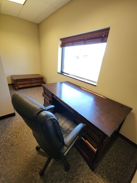 More Photos Of 8141 Mainline, Fort Myers Warehouse For Lease