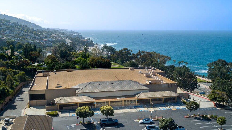 More Photos Of 30922 Coast Hwy, Laguna Beach Supermarket For Lease