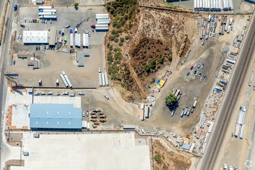 More Photos Of 20075 Kendall Dr, San Bernardino Warehouse For Sale