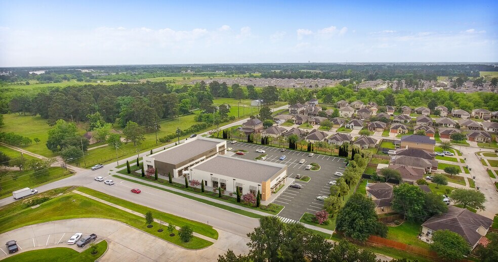 More Photos Of 12707 Theis Ln, Tomball Storefront For Lease