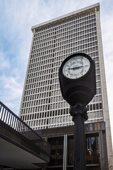 More Photos Of 777 Main St, Hartford Apartments For Lease