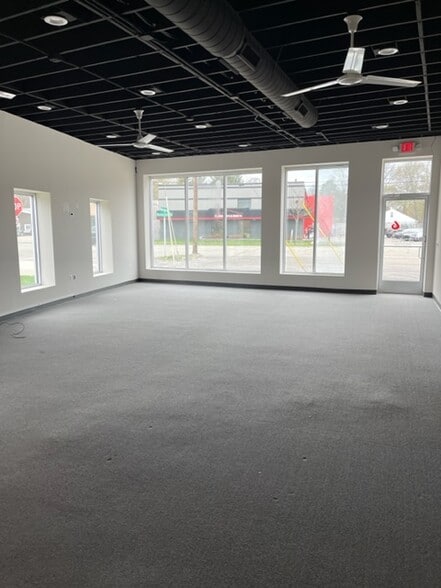 More Photos Of 4314-4320 Rochester Rd, Royal Oak Unknown For Lease