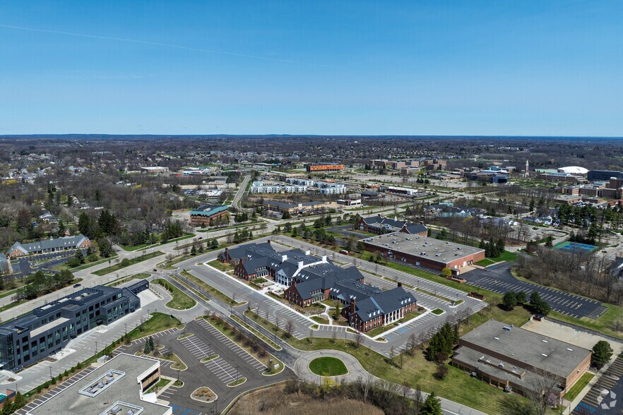 More Photos Of 3250-3256 University Dr, Auburn Hills Medical For Lease
