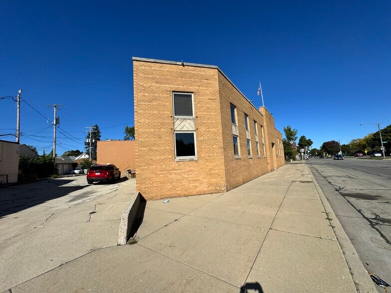 More Photos Of 3000 W Forest Home Ave, Milwaukee Manufacturing For Sale