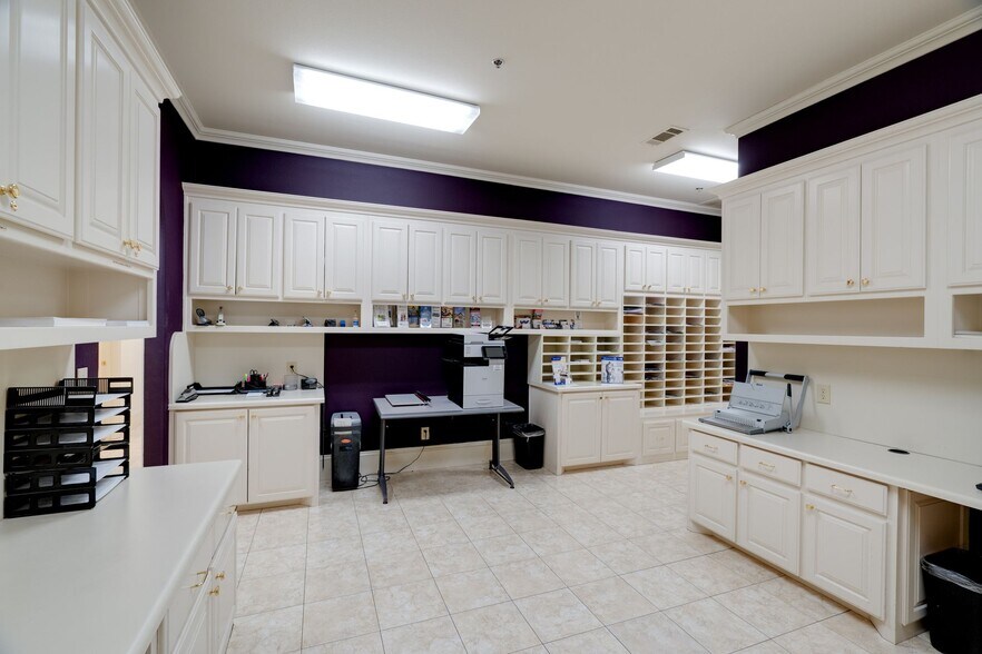 More Photos Of 1727 Keller Pky, Keller Office For Sale