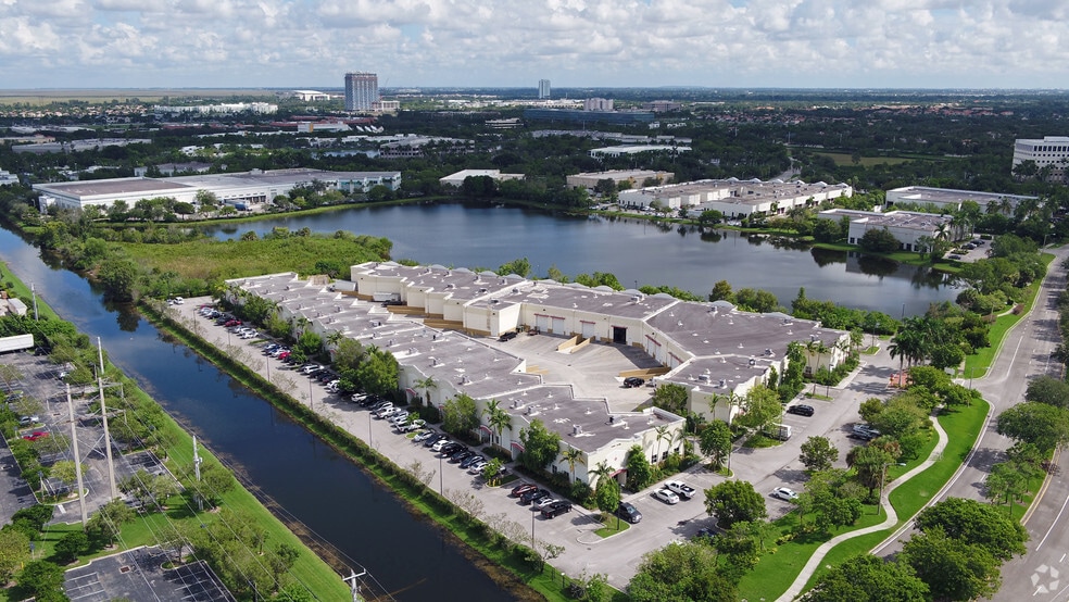 More Photos Of 14001-14099 NW 8th St, Sunrise Flex For Lease