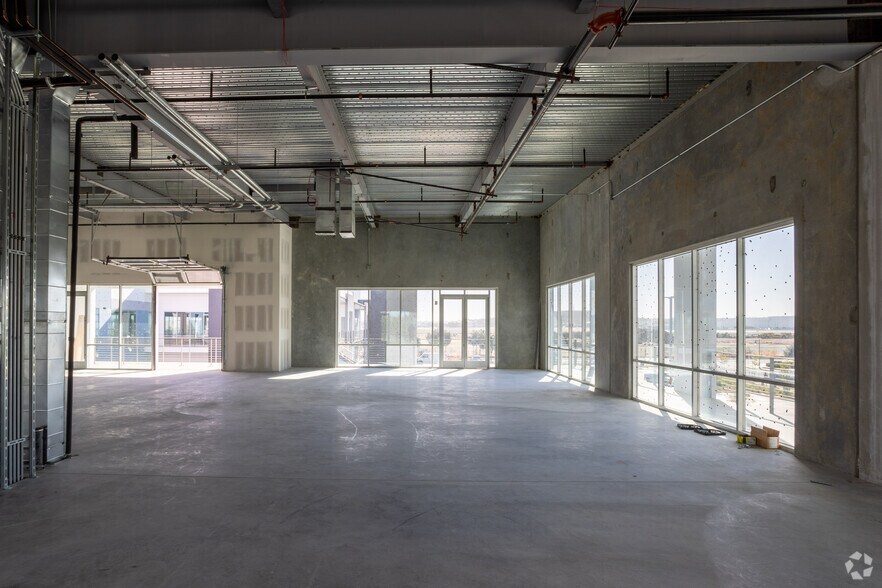 More Photos Of 3810 Stineman Ct, Long Beach Office For Sale