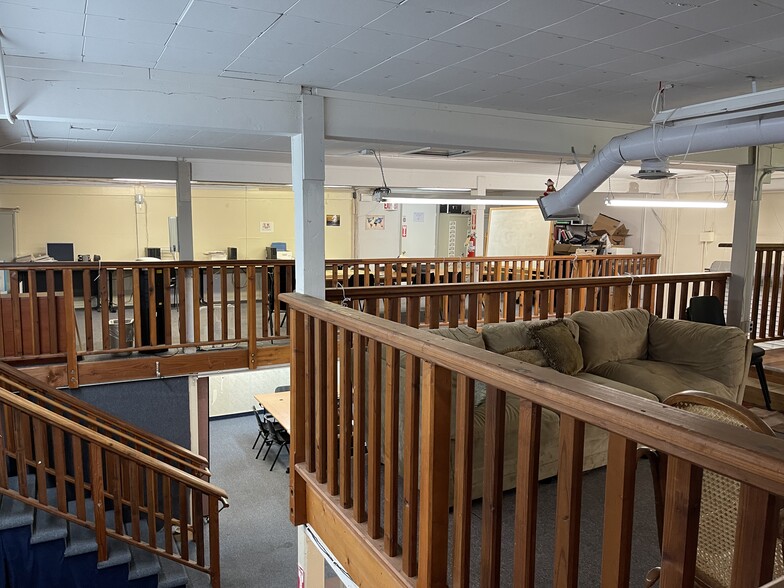 More Photos Of 2610 Daniel Ave, San Diego Light Distribution For Sale