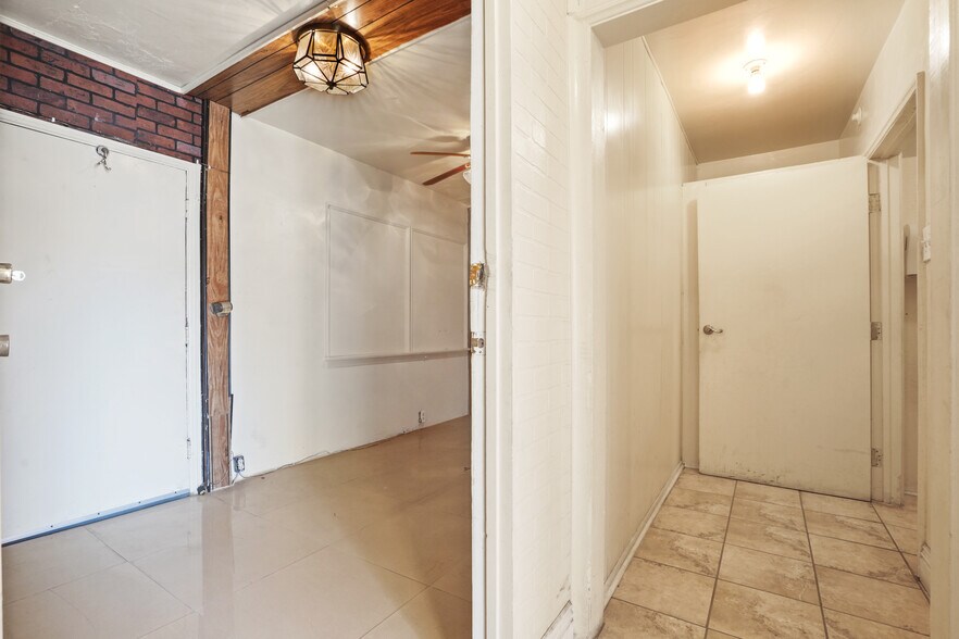 More Photos Of 1108 E 84th Pl, Los Angeles Religious Facility For Sale