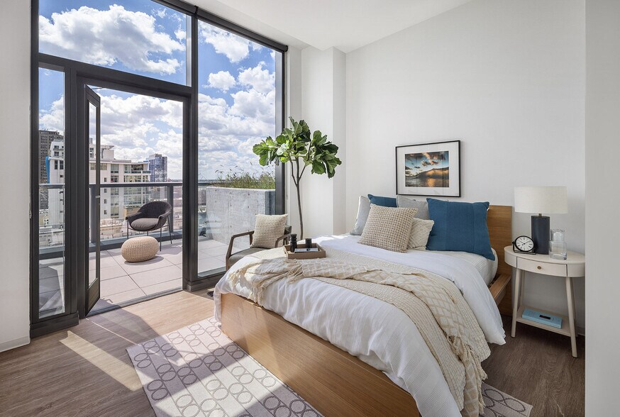 More Photos Of 1717 S Michigan Ave, Chicago Apartments For Lease