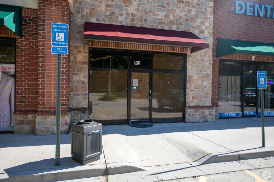 More Photos Of 3500 N Decatur Rd, Decatur Unknown For Lease