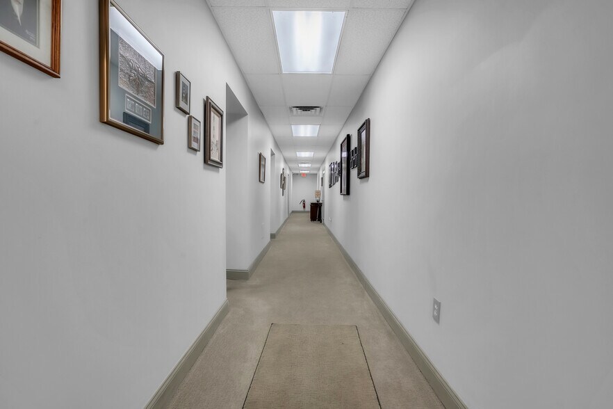 More Photos Of 1450 Pa-51, Clairton Office For Lease