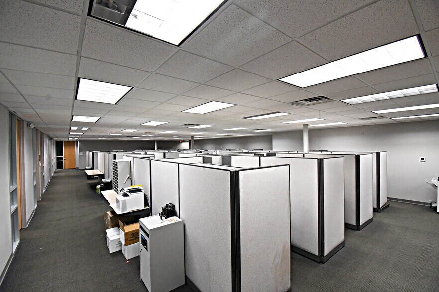 More Photos Of 10401 Town Park Dr, Houston Medical For Lease