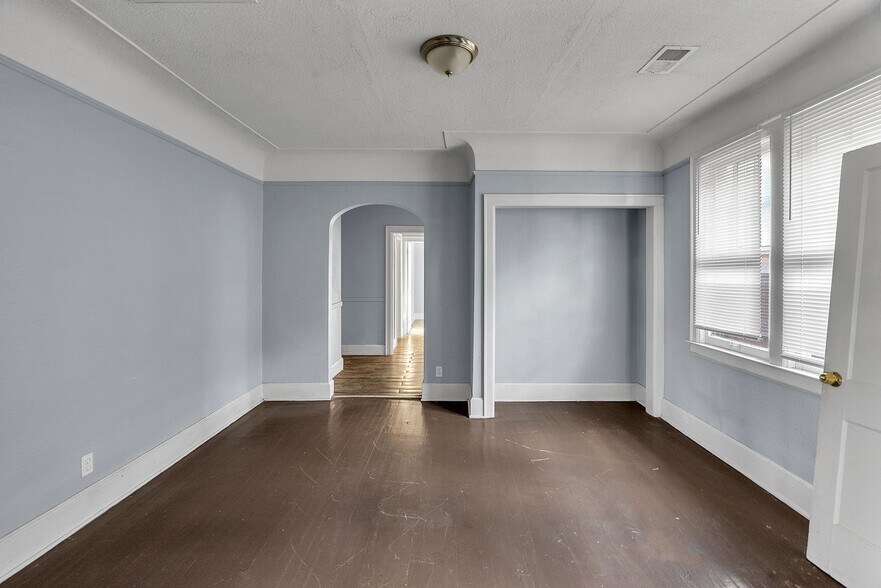 More Photos Of 12346 Stoepel St, Detroit Multifamily For Sale