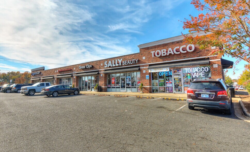 More Photos Of 2410 W Roosevelt Blvd, Monroe Freestanding For Lease