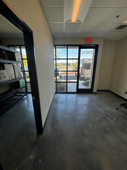 More Photos Of 29613-29635 Agoura Rd, Agoura Hills Industrial For Sale