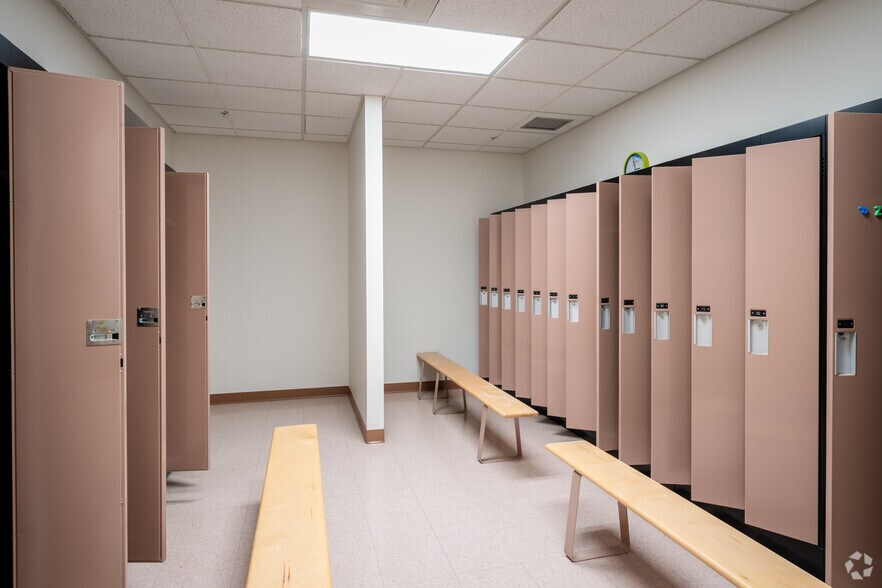 More Photos Of 3950 E Robinson Rd, Amherst Medical For Lease