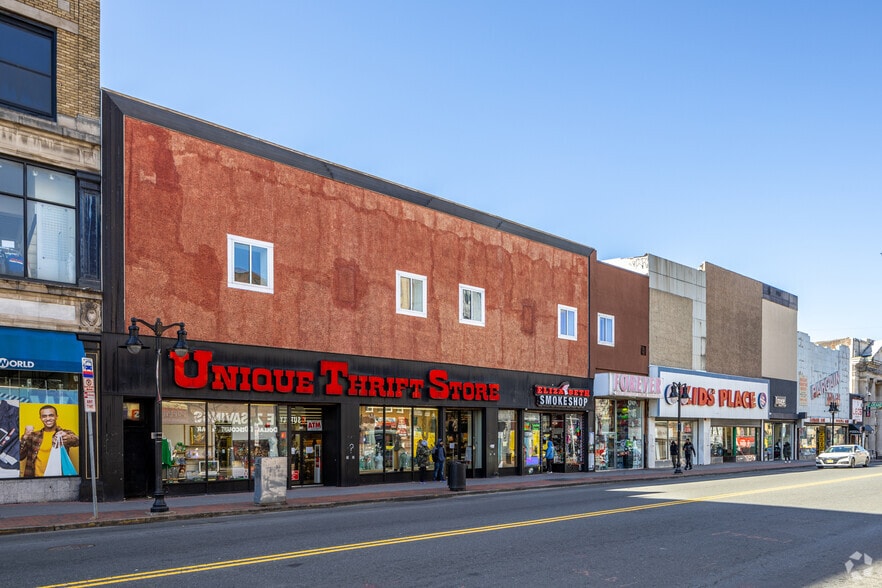 More Photos Of 112-122 Broad St, Elizabeth Storefront For Lease