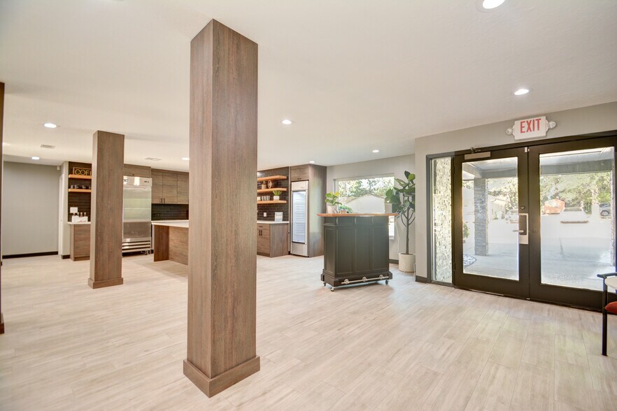 More Photos Of 26615 Oak Ridge Dr, The Woodlands Office For Lease