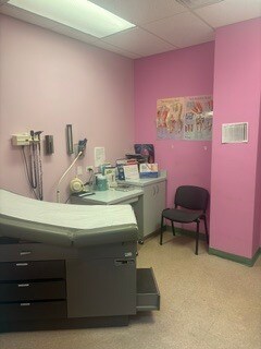More Photos Of 3330 W 177th St, Hazel Crest Medical For Lease