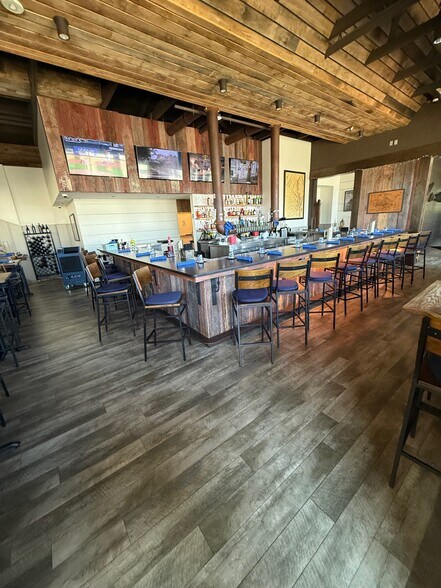 More Photos Of 12230 & 12250 Clarksville Pike, Clarksville Unknown For Lease