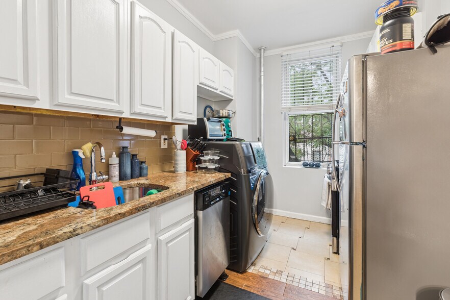 More Photos Of 377 Chauncey St, Brooklyn Apartments For Sale