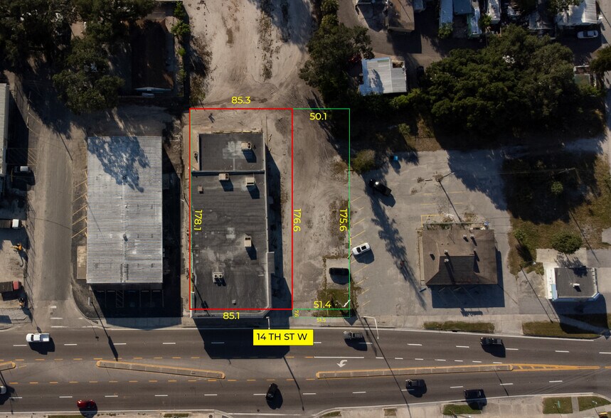 More Photos Of 2704 14th St, Bradenton Freestanding For Lease