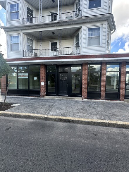 Primary Photo Of 1753-1757 Cranston St, Cranston Apartments For Lease