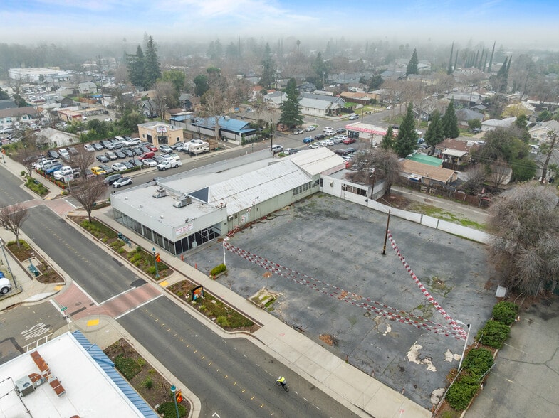 More Photos Of 440 Riverside Ave, Roseville Auto Dealership For Sale
