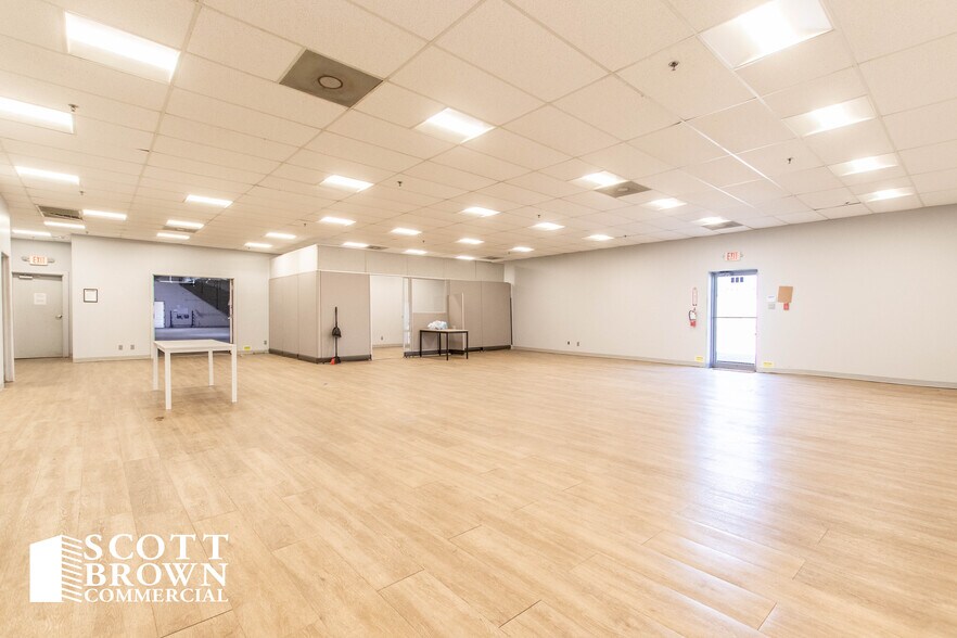 More Photos Of 1512 I-35 W, Denton Unknown For Lease