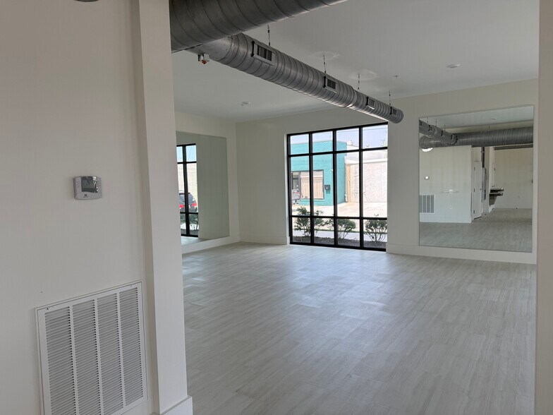 More Photos Of 601 W 24th St, Norfolk Apartments For Lease
