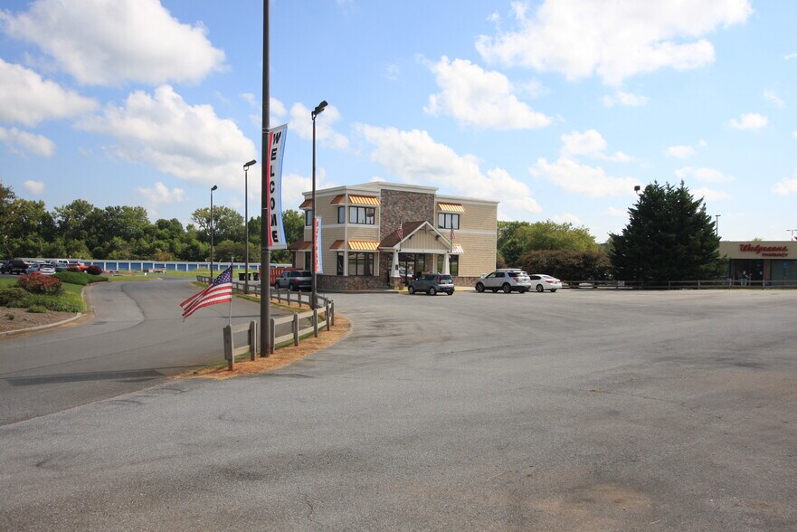 More Photos Of 150 Felton Dr, Rockmart Auto Dealership For Sale