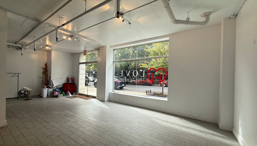 More Photos Of 2301 2nd Ave, New York Apartments For Lease