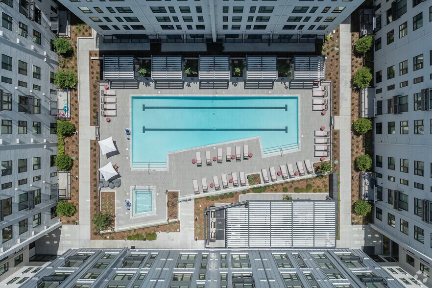 More Photos Of 251 6th St, Sacramento Apartments For Lease