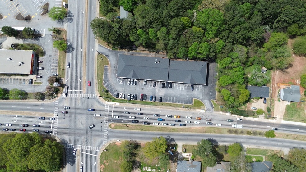 More Photos Of 414 N Hairston Rd, Stone Mountain Freestanding For Sale