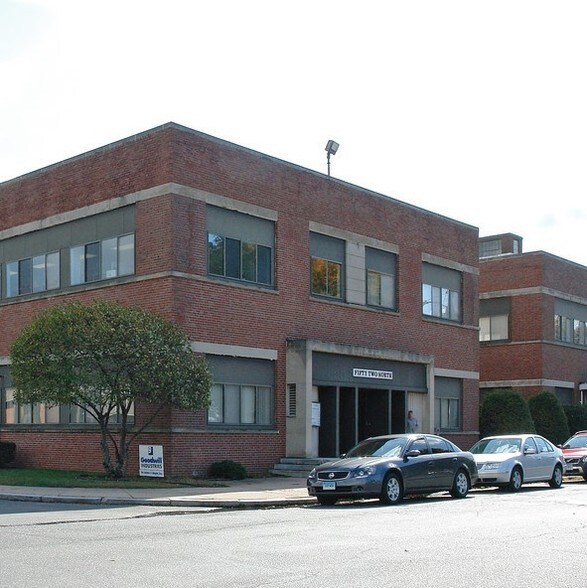 More Photos Of 52-64 Oakland Ave, East Hartford Light Distribution For Lease