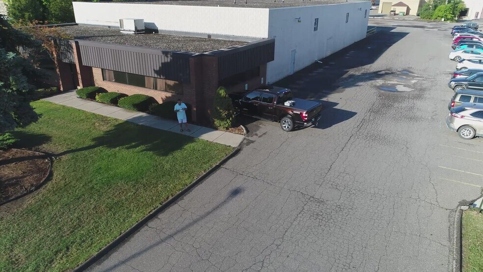 Primary Photo Of 12400 Universal Dr, Taylor Manufacturing For Lease