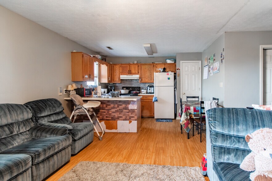 More Photos Of 825 Old Morgantown Rd, Bowling Green Apartments For Sale