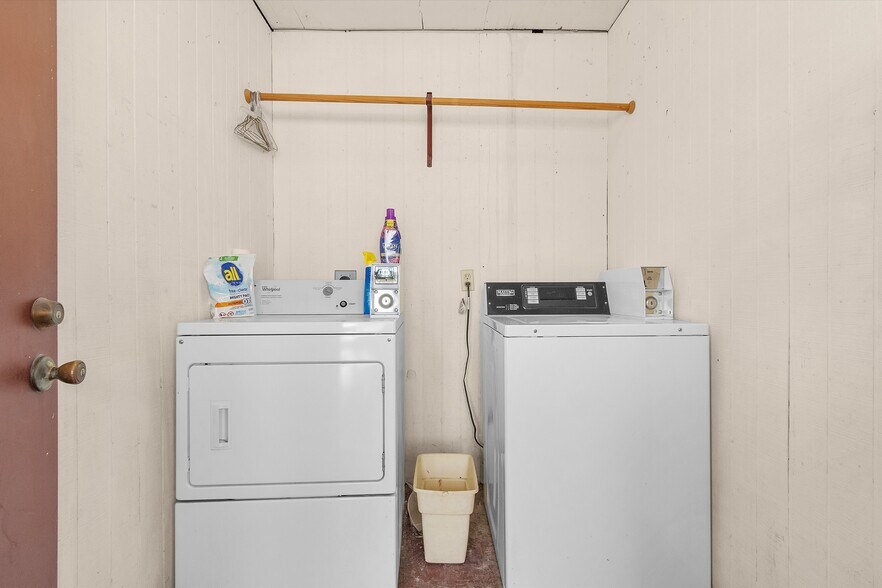 More Photos Of 1107 Palestine St, Conroe Apartments For Sale