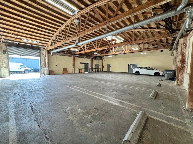 More Photos Of 3608 San Fernando Rd, Glendale Loft Creative Space For Lease